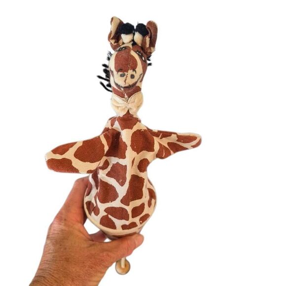 Giraffe 16" Stick Puppet - Picture 2 of 10